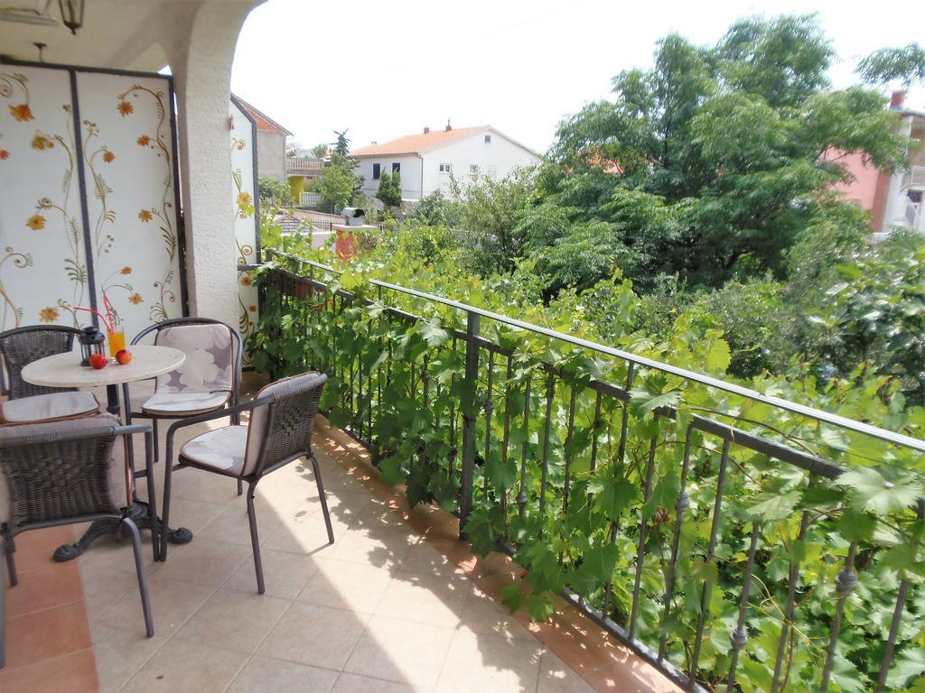 Apartments Casper Новий Винодольський Екстер'єр фото